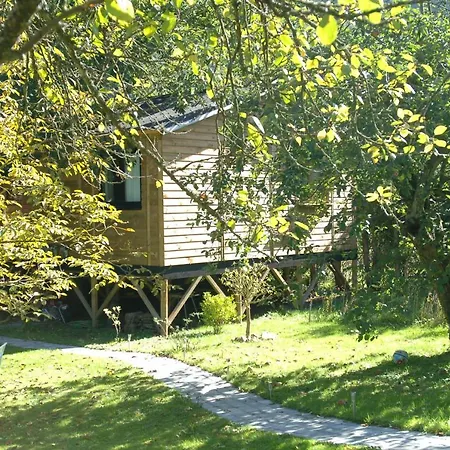 Luxury tent Chataigne Etapeboisee *