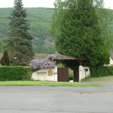 Chataigne Etapeboisee Οργανωμένο κάμπινγκ Fumay